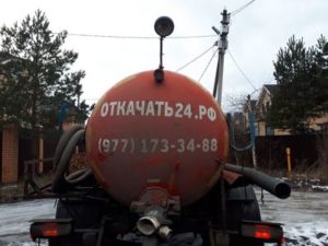 откачка септиков, откачка грязной воды, откачка дачного туалета, откачка дачного уличного туалета, фото № 00084